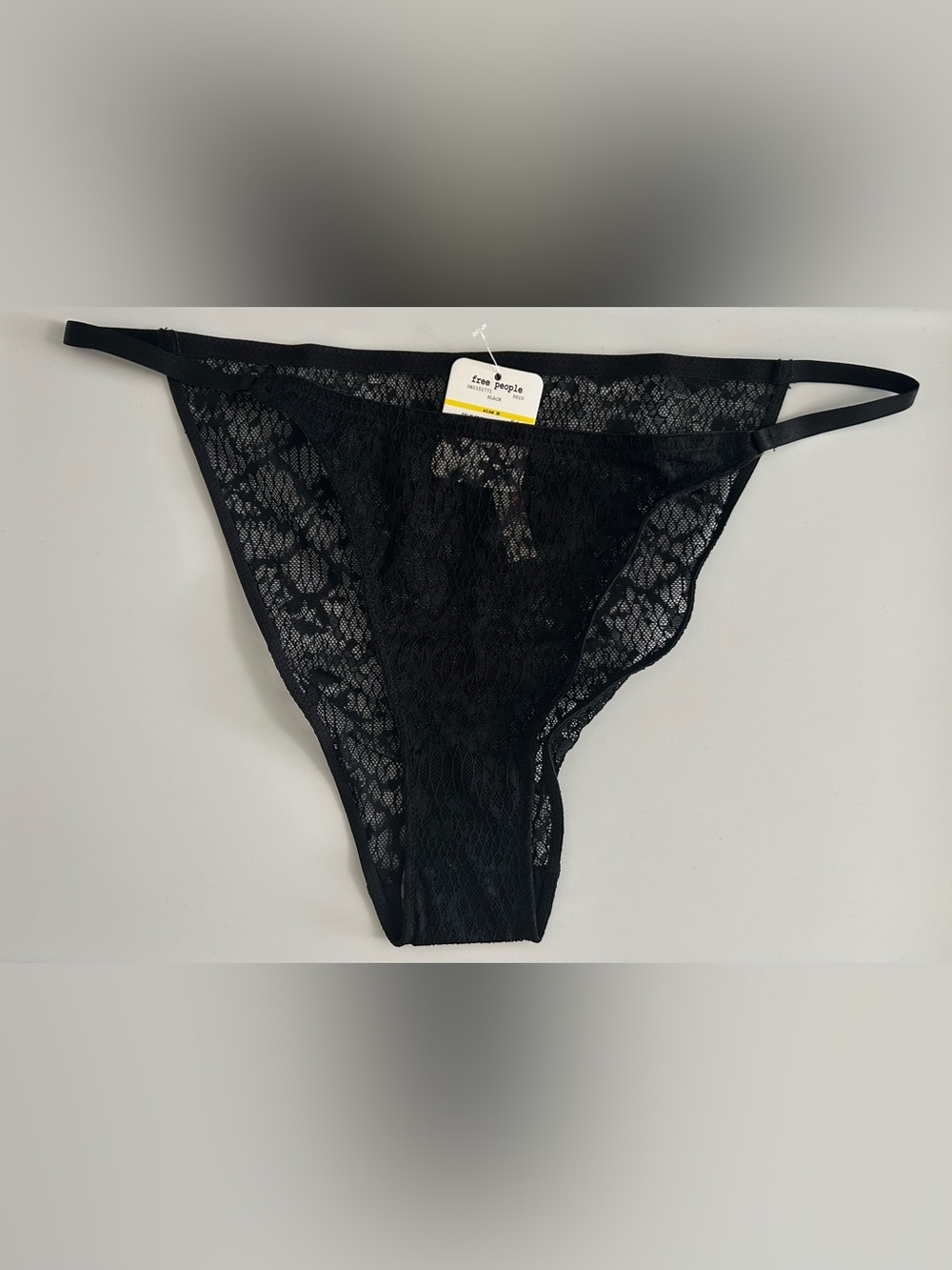 Free People Intimately FP Black Lace High Cut Thong Panties Size Medium NWT